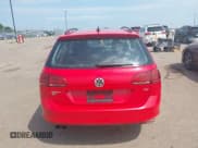 ✅ 2016 Volkswagen Golf TSI S • VIN: 3VWC17AU5GM506660 • Lot: 42846045. Wystawiony na IAAI z przebiegiem 139 188 mil. Bezpłatny archiwum sprzedaży aukcyjnych z USA i szczegółowy raport historii pojazdu na DreamBid. Zdjęcie 17.