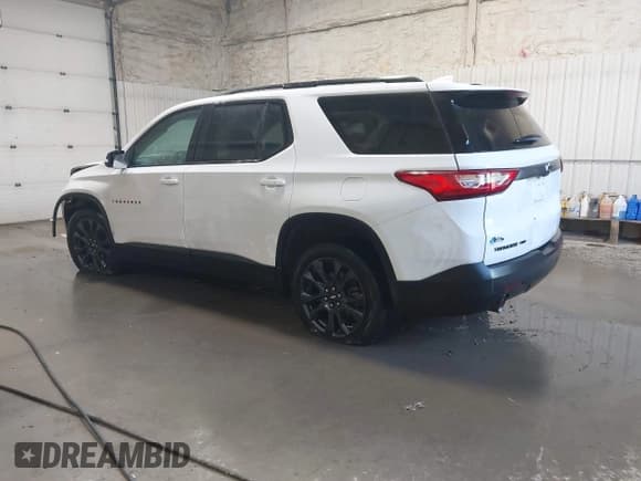 ✅ 2021 Chevrolet Traverse RS • VIN: 1GNEVJKW5MJ218117 • Lot: 42496133. Wystawiony na IAAI z przebiegiem 51 154 mil. Bezpłatny archiwum sprzedaży aukcyjnych z USA i szczegółowy raport historii pojazdu na DreamBid. Zdjęcie 3.