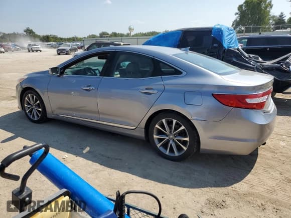 ✅ 2015 Hyundai Azera • VIN: KMHFG4JG8FA446887 • Lot: 81228745. Listed on Copart with 164,148 mi. Free auction sales archive from the USA and detailed vehicle history report at DreamBid. Image 2.