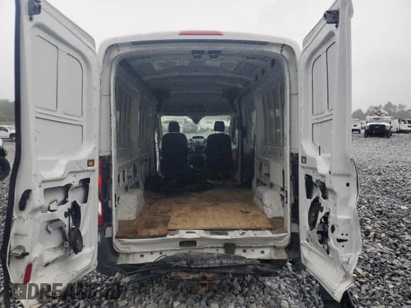 ✅ 2017 Ford Transit • VIN: 1FTYR2CG1HKB12531 • Lot: 70606285. Listed on Copart with 209,960 mi. Free auction sales archive from the USA and detailed vehicle history report at DreamBid. Image 10.