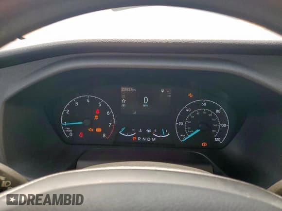 ✅ 2023 Ford Transit Cargo • VIN: 1FTBW9C89PKB88609 • Lot: 63399805. Wystawiony na Copart z przebiegiem 25 083 mil. Bezpłatny archiwum sprzedaży aukcyjnych z USA i szczegółowy raport historii pojazdu na DreamBid. Zdjęcie 9.