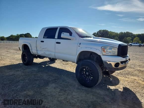 2007 Dodge 3500 Laramie z VIN 3D7MX39AX7G808670, wystawiony jako Copart lot #80113505 z przebiegiem 234 594 mil mil oraz Szkoda całkowita • Salvage title. Historia ofert i sprzedaży dostępna na DreamBid. Obrazek 4.