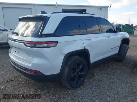 ✅ 2022 Jeep Grand Cherokee Altitude • VIN: 1C4RJHAG9N8615573 • Лот: 43453945. Опубликован ранее на IAAI с пробегом 72 311 миль. Бесплатный доступ к архиву аукционных продаж из США и подробный отчёт об истории автомобиля на DreamBid. Изображение 4.