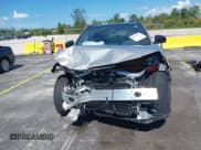 ✅ 2024 Toyota bZ4X XLE • VIN: JTMAAAAA2RA047939 • Lot: 42815389. Wystawiony na IAAI z przebiegiem 5 977 mil. Bezpłatny archiwum sprzedaży aukcyjnych z USA i szczegółowy raport historii pojazdu na DreamBid. Zdjęcie 6.