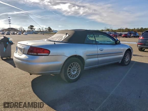 ✅ 2004 Chrysler Sebring LXi • VIN: 1C3EL55R74N321323 • Lot: 94373565. Wystawiony na Copart z przebiegiem 184 492 mil. Bezpłatny archiwum sprzedaży aukcyjnych z USA i szczegółowy raport historii pojazdu na DreamBid. Zdjęcie 3.