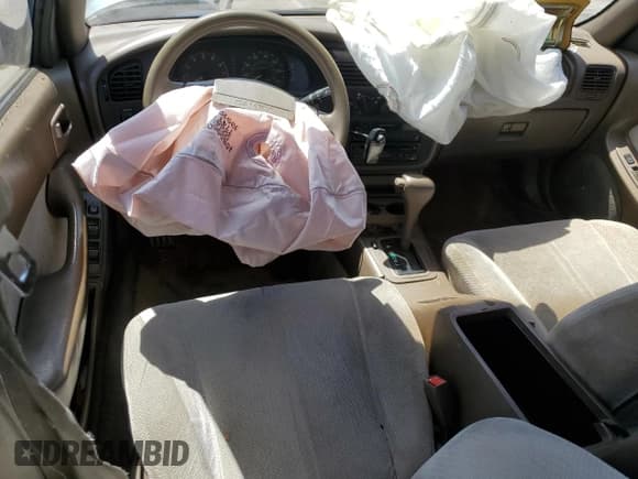 ✅ 1995 Toyota Camry LE • VIN: 4T1GK12W0SU095134 • Lot: 57260095. Wystawiony na Copart z przebiegiem 230 240 mil. Bezpłatny archiwum sprzedaży aukcyjnych z USA i szczegółowy raport historii pojazdu na DreamBid. Zdjęcie 8.