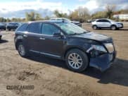 ✅ 2014 Lincoln MKX • VIN: 2LMDJ8JK6EBL10270 • Lot: 89815475. Wystawiony na Copart z przebiegiem 198 150 mil. Bezpłatny archiwum sprzedaży aukcyjnych z USA i szczegółowy raport historii pojazdu na DreamBid. Zdjęcie 4.