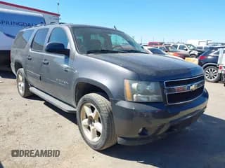 ✅ 2011 Chevrolet Suburban LT • VIN: 1GNSCJE08BR102134 • Лот: 43282098. Опубликован ранее на IAAI с пробегом 200 903 миль. Бесплатный доступ к архиву аукционных продаж из США и подробный отчёт об истории автомобиля на DreamBid. Изображение 1.