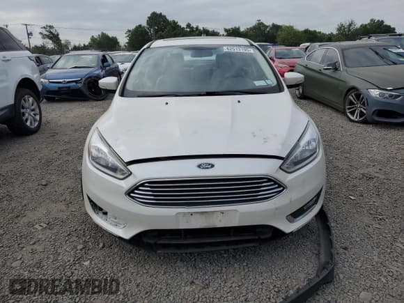 ✅ 2018 Ford Focus Titanium • VIN: 1FADP3J23JL280968 • Лот: 62513195. Опубликован ранее на Copart с пробегом 181 489 миль. Бесплатный доступ к архиву аукционных продаж из США и подробный отчёт об истории автомобиля на DreamBid. Изображение 5.