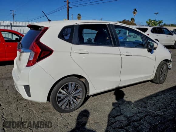 ✅ 2016 Honda Fit EX • VIN: JHMGK5H77GX027154 • Lot: 95766525. Listed on Copart with 118,884 mi. Free auction sales archive from the USA and detailed vehicle history report at DreamBid. Image 3.