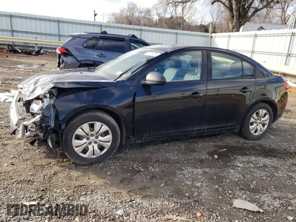 ✅ 2016 Chevrolet Cruze LS • VIN: 1G1PB5SH4G7160045 • Lot: 87715735. Listed on Copart with 142,530 mi. Free auction sales archive from the USA and detailed vehicle history report at DreamBid. Image 1.