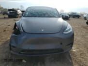 ✅ 2021 Tesla Model Y Long Range • VIN: 5YJYGAEE1MF293942 • Lot: 90825625. Wystawiony na Copart z przebiegiem 79 487 mil. Bezpłatny archiwum sprzedaży aukcyjnych z USA i szczegółowy raport historii pojazdu na DreamBid. Zdjęcie 5.