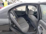 ✅ 2003 Hyundai Elantra GLS • VIN: KMHDN45D23U627751 • Lot: 42033461. Wystawiony na IAAI z przebiegiem 65 067 mil. Bezpłatny archiwum sprzedaży aukcyjnych z USA i szczegółowy raport historii pojazdu na DreamBid. Zdjęcie 8.