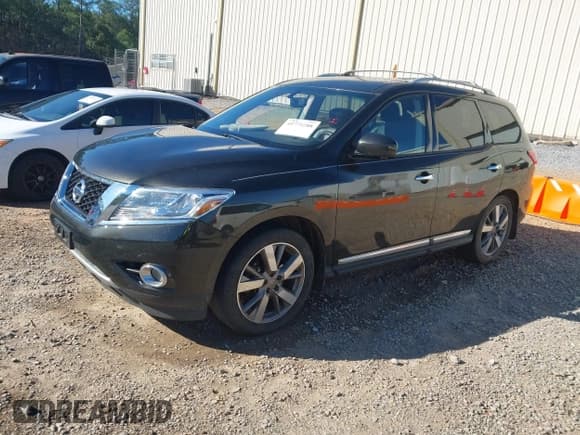 ✅ 2015 Nissan Pathfinder SV • VIN: 5N1AR2MN1FC659316 • Lot: 41771288. Listed on IAAI with 182,040 mi. Free auction sales archive from the USA and detailed vehicle history report at DreamBid. Image 18.
