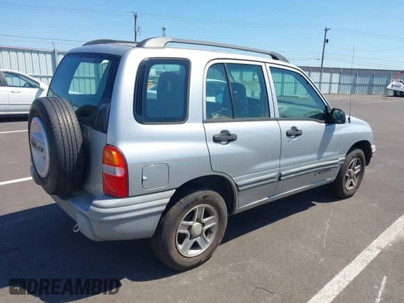 2003 Chevrolet Tracker с VIN 2CNBJ13C036947628, выставлен на аукционе IAAI как лот 42712274 с пробегом 194 065 миль миль и . История ставок и продаж доступна на DreamBid. Изображение 4.