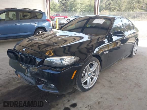 ✅ 2014 BMW 5 Series 535i • VIN: WBA5B1C51ED917250 • Lot: 43159739. Listed on IAAI with 86,911 mi. Free auction sales archive from the USA and detailed vehicle history report at DreamBid. Image 2.