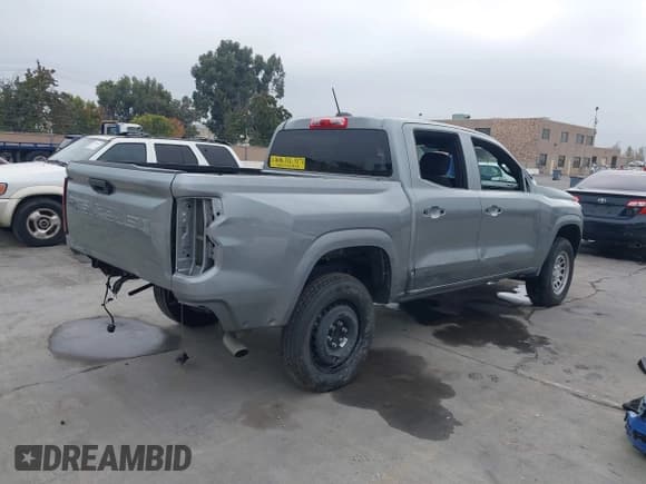 ✅ 2023 Chevrolet Colorado 2WD Work Truck • VIN: 1GCGSBEC8P1176774 • Лот: 43587268. Опубликован ранее на IAAI с пробегом 37 626 миль. Бесплатный доступ к архиву аукционных продаж из США и подробный отчёт об истории автомобиля на DreamBid. Изображение 4.