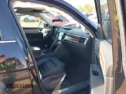 ✅ 2018 Volkswagen Atlas SEL Premium • VIN: 1V2NR2CA9JC523138 • Лот: 43506584. Опубликован ранее на IAAI с пробегом 115 095 миль. Бесплатный доступ к архиву аукционных продаж из США и подробный отчёт об истории автомобиля на DreamBid. Изображение 5.