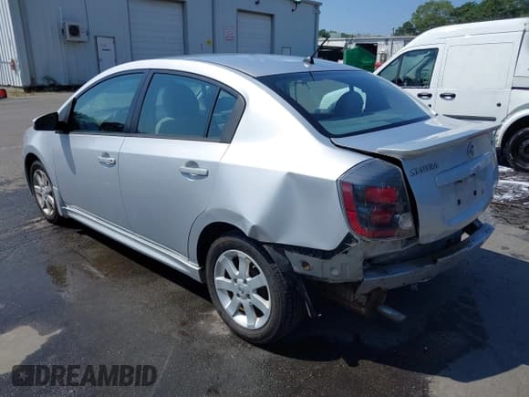 ✅ 2012 Nissan Sentra 2.0 • VIN: 3N1AB6AP9CL642689 • Lot: 43007301. Wystawiony na IAAI z przebiegiem 149 317 mil. Bezpłatny archiwum sprzedaży aukcyjnych z USA i szczegółowy raport historii pojazdu na DreamBid. Zdjęcie 3.
