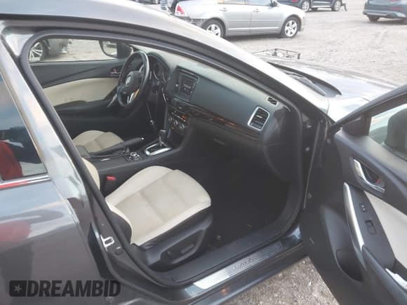 ✅ 2014 Mazda 6 i Grand Touring • VIN: JM1GJ1W54E1108708 • Lot: 43667807. Wystawiony na IAAI z przebiegiem 135 628 mil. Bezpłatny archiwum sprzedaży aukcyjnych z USA i szczegółowy raport historii pojazdu na DreamBid. Zdjęcie 5.