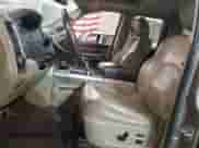 2010 Dodge 1500 Laramie z VIN 1D7RV1GT8AS210761, wystawiony jako Copart lot #42701045 z przebiegiem 177 696 mil mil oraz Szkoda całkowita • Salvage title. Historia ofert i sprzedaży dostępna na DreamBid. Obrazek 7.