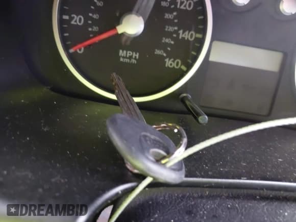 ✅ 2005 Hyundai Tiburon GS • VIN: KMHHM65D85U174335 • Лот: 39373771. Опубликован ранее на IAAI с пробегом 117 296 миль. Бесплатный доступ к архиву аукционных продаж из США и подробный отчёт об истории автомобиля на DreamBid. Изображение 11.