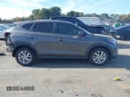 ✅ 2020 Hyundai Tucson SE • VIN: KM8J23A44LU084446 • Лот: 43525126. Опубликован ранее на IAAI с пробегом 65 053 миль. Бесплатный доступ к архиву аукционных продаж из США и подробный отчёт об истории автомобиля на DreamBid. Изображение 14.