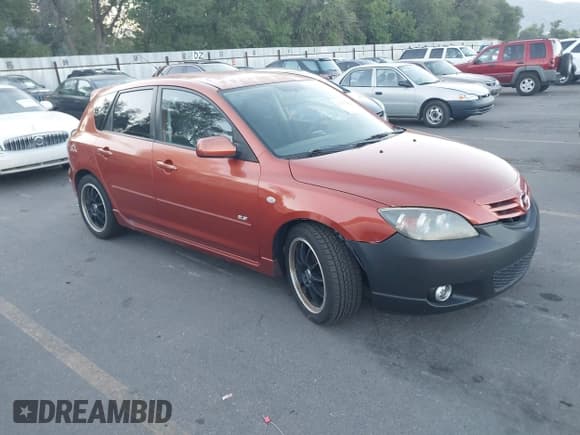 ✅ 2005 Mazda 3 s • VIN: JM1BK143951319394 • Lot: 42707804. Listed on IAAI with 182,611 mi. Free auction sales archive from the USA and detailed vehicle history report at DreamBid. Image 1.