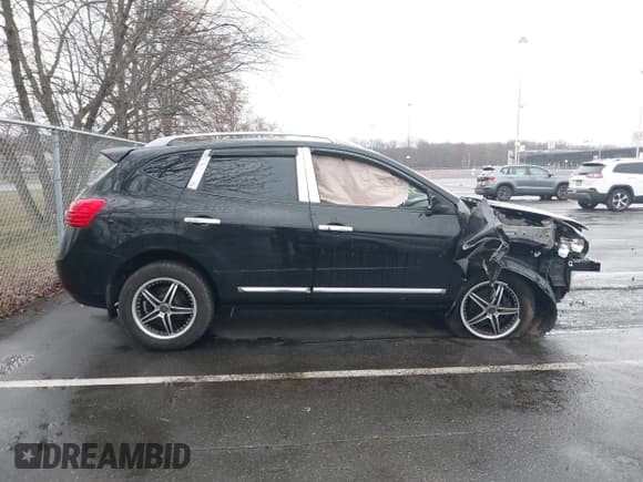 ✅ 2013 Nissan Rogue SL • VIN: JN8AS5MT8DW525508 • Лот: 41909220. Опубликован ранее на IAAI с пробегом 63 059 миль. Бесплатный доступ к архиву аукционных продаж из США и подробный отчёт об истории автомобиля на DreamBid. Изображение 13.