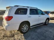 ✅ 2008 Toyota Sequoia Limited • VIN: 5TDBY68A68S007979 • Лот: 82617895. Опубликован ранее на Copart с пробегом 364 020 миль. Бесплатный доступ к архиву аукционных продаж из США и подробный отчёт об истории автомобиля на DreamBid. Изображение 3.