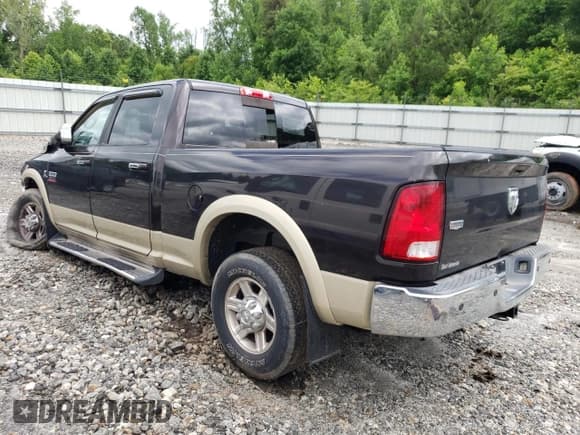 ✅ 2011 Dodge 3500 SLT • VIN: 3D73M3CL0BG536024 • Lot: 58751665. Wystawiony na Copart z przebiegiem Nie podano. Bezpłatny archiwum sprzedaży aukcyjnych z USA i szczegółowy raport historii pojazdu na DreamBid. Zdjęcie 2.