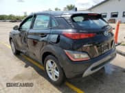 ✅ 2022 Hyundai Kona SE • VIN: KM8K2CAB6NU889287 • Лот: 69246024. Опубликован ранее на Copart с пробегом 48 877 миль. Бесплатный доступ к архиву аукционных продаж из США и подробный отчёт об истории автомобиля на DreamBid. Изображение 2.