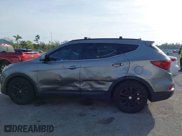2017 Hyundai Santa Fe 2.0T с VIN 5XYZU4LA0HG487276, выставлен на аукционе IAAI как лот 41441697 с пробегом 118 248 миль миль и . История ставок и продаж доступна на DreamBid. Изображение 6.