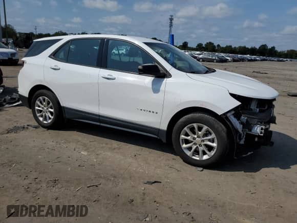 2019 Chevrolet Equinox LS with VIN 2GNAXHEVXK6267845, listed as a Copart auction lot 82104045 with 70,207 mi miles and Salvage title. Bid and sale history available at DreamBid. Image 4.
