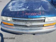 ✅ 1999 Chevrolet Blazer LS • VIN: 1GNCS13W0X2125101 • Lot: 42311277. Wystawiony na IAAI z przebiegiem Nie podano. Bezpłatny archiwum sprzedaży aukcyjnych z USA i szczegółowy raport historii pojazdu na DreamBid. Zdjęcie 10.