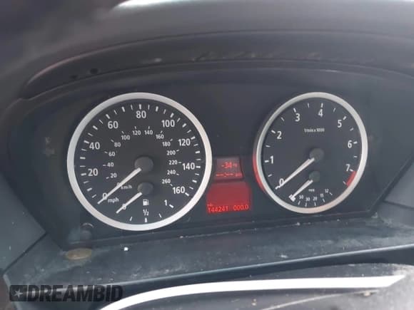 ✅ 2007 BMW 5 Series 530i • VIN: WBANE73557CM45539 • Lot: 42628617. Wystawiony na IAAI z przebiegiem 144 241 mil. Bezpłatny archiwum sprzedaży aukcyjnych z USA i szczegółowy raport historii pojazdu na DreamBid. Zdjęcie 7.