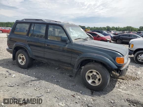 ✅ 1994 Toyota Land Cruiser • VIN: JT3DJ81W5R0092496 • Lot: 61066135. Wystawiony na Copart z przebiegiem 383 078 mil. Bezpłatny archiwum sprzedaży aukcyjnych z USA i szczegółowy raport historii pojazdu na DreamBid. Zdjęcie 4.