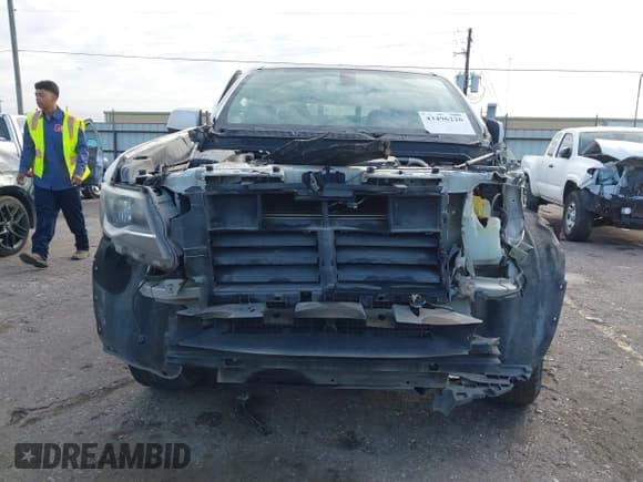 ✅ 2016 Chevrolet Colorado 2WD LT • VIN: 1GCGSCE37G1153119 • Lot: 43496226. Wystawiony na IAAI z przebiegiem 143 085 mil. Bezpłatny archiwum sprzedaży aukcyjnych z USA i szczegółowy raport historii pojazdu na DreamBid. Zdjęcie 13.