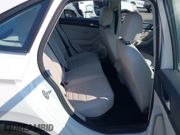 ✅ 2024 Volkswagen Jetta SE • VIN: 3VWEM7BU0RM059737 • Lot: 43240918. Listed on IAAI with 26,936 mi. Free auction sales archive from the USA and detailed vehicle history report at DreamBid. Image 8.