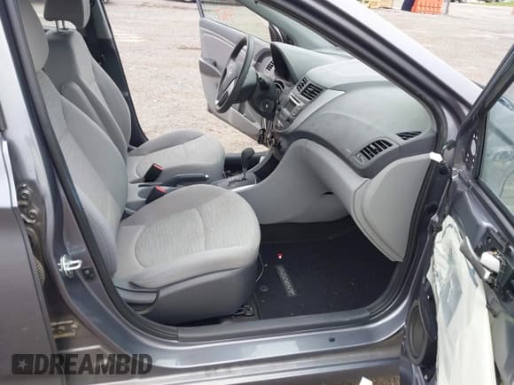 ✅ 2016 Hyundai Accent SE • VIN: KMHCT4AE5GU145653 • Lot: 43743467. Listed on IAAI with 36,238 mi. Free auction sales archive from the USA and detailed vehicle history report at DreamBid. Image 5.