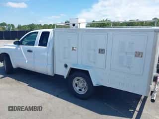 2006 Dodge Dakota ST z VIN 1D7HE22K66S559943, wystawiony jako IAAI lot #43020245 z przebiegiem 77 644 mil mil oraz . Historia ofert i sprzedaży dostępna na DreamBid. Obrazek 3.