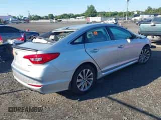 2015 Hyundai Sonata Sport with VIN 5NPE34AF8FH181304, listed as a IAAI auction lot 43056111 with Not provided miles and . Bid and sale history available at DreamBid. Image 4.