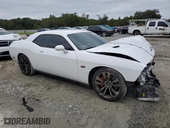 ✅ 2014 Dodge Challenger SRT-8 • VIN: 2C3CDYCJ1EH258264 • Lot: 75100064. Wystawiony na Copart z przebiegiem 105 432 mil. Bezpłatny archiwum sprzedaży aukcyjnych z USA i szczegółowy raport historii pojazdu na DreamBid. Zdjęcie 4.