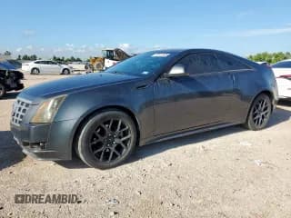 ✅ 2013 Cadillac CTS Performance • VIN: 1G6DK1E34D0112605 • Лот: 61972835. Опубликован ранее на Copart с пробегом 84 695 миль. Бесплатный доступ к архиву аукционных продаж из США и подробный отчёт об истории автомобиля на DreamBid. Изображение 1.