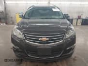 ✅ 2015 Chevrolet Traverse LT • VIN: 1GNKRHKD2FJ167872 • Lot: 43021059. Wystawiony na IAAI z przebiegiem 157 665 mil. Bezpłatny archiwum sprzedaży aukcyjnych z USA i szczegółowy raport historii pojazdu na DreamBid. Zdjęcie 13.