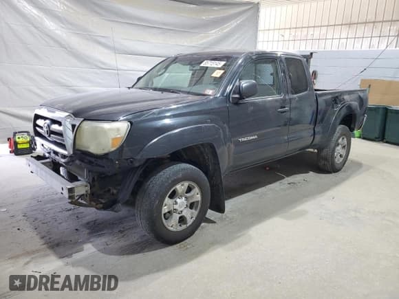 ✅ 2008 Toyota Tacoma • VIN: 5TEUX42N38Z540211 • Lot: 85715145. Wystawiony na Copart z przebiegiem 261 012 mil. Bezpłatny archiwum sprzedaży aukcyjnych z USA i szczegółowy raport historii pojazdu na DreamBid. Zdjęcie 1.