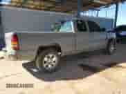 ✅ 2002 Chevrolet Silverado 1500 LS • VIN: 1GCEC19V12Z239654 • Lot: 90499805. Wystawiony na Copart z przebiegiem 196 810 mil mil. Skorzystaj z bezpłatnego archiwum sprzedaży aukcyjnych z USA i zobacz szczegółowy raport historii pojazdu na DreamBid. Zdjęcie 3.