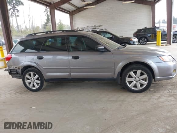 ✅ 2008 Subaru Outback i • VIN: 4S4BP61C887346747 • Lot: 43140102. Listed on IAAI with 164,988 mi. Free auction sales archive from the USA and detailed vehicle history report at DreamBid. Image 14.