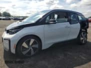 ✅ 2018 BMW i3 • VIN: WBY7Z2C58JVE64814 • Лот: 63661435. Опубликован ранее на Copart с пробегом 61 990 миль. Бесплатный доступ к архиву аукционных продаж из США и подробный отчёт об истории автомобиля на DreamBid. Изображение 1.