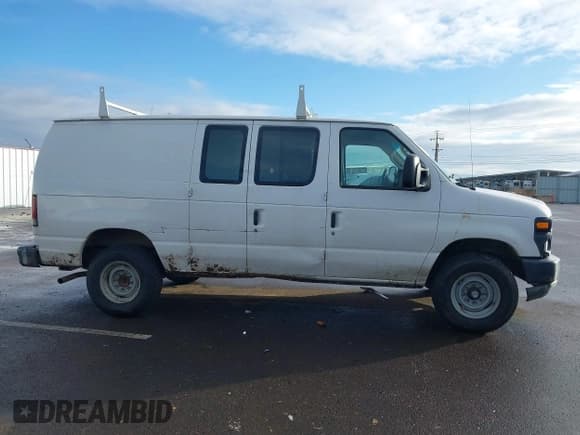 ✅ 2008 Ford Econoline Cargo Commercial • VIN: 1FTNE24WX8DA10492 • Lot: 43744673. Listed on IAAI with Not provided. Free auction sales archive from the USA and detailed vehicle history report at DreamBid. Image 12.